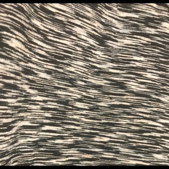 Lularoe XXS Black and white Carly - Picture 2 of 3